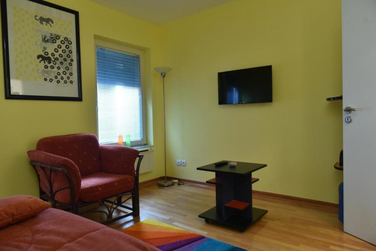 Promenada Apartmani Kruševac Eksteriør bilde