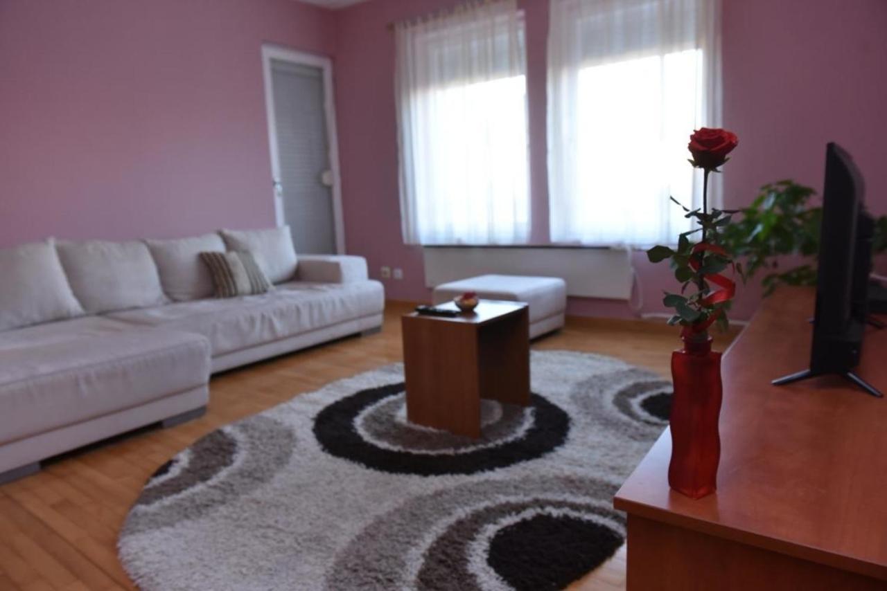 Promenada Apartmani Kruševac Eksteriør bilde